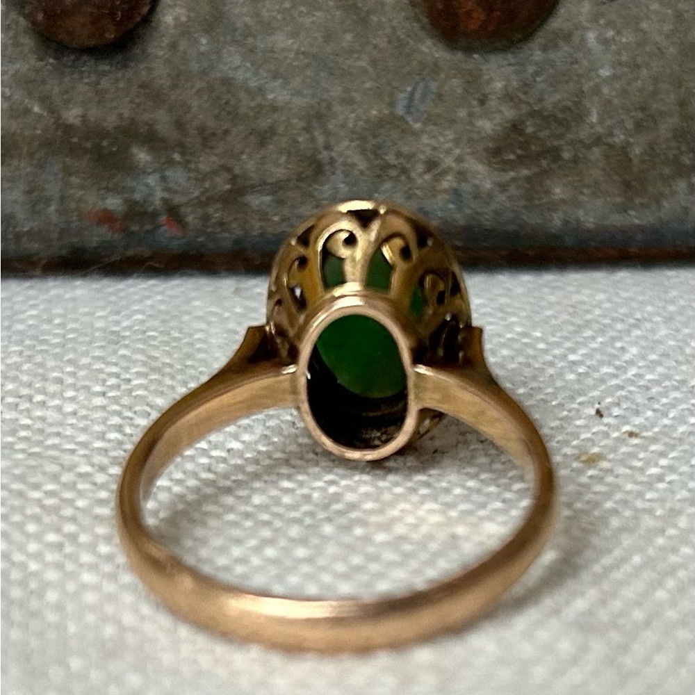 18k Jade Ring - Picture 7 of 9